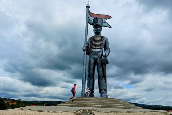 Megemlkezs a Pkozdi hskrl 